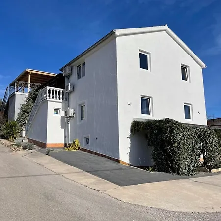 Apartment Frigan Maslenica